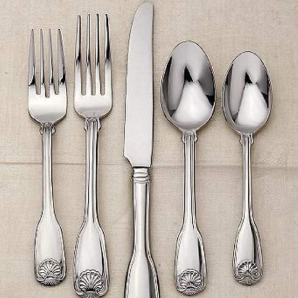 Reed & Barton Colonial Shell II 5 pc Pacesetting - Picture 2 of 2